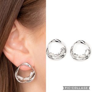 🎄5/$25🎁 Imperfect Illumination✨